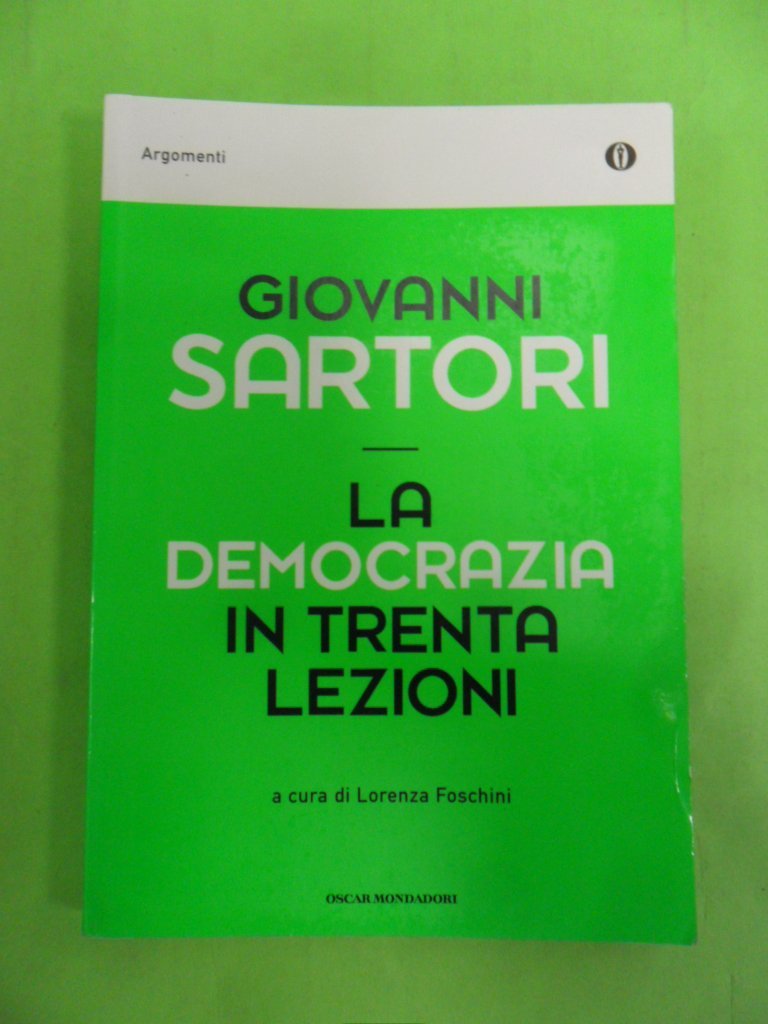 La democrazia in trenta lezioni. | Immagine principale