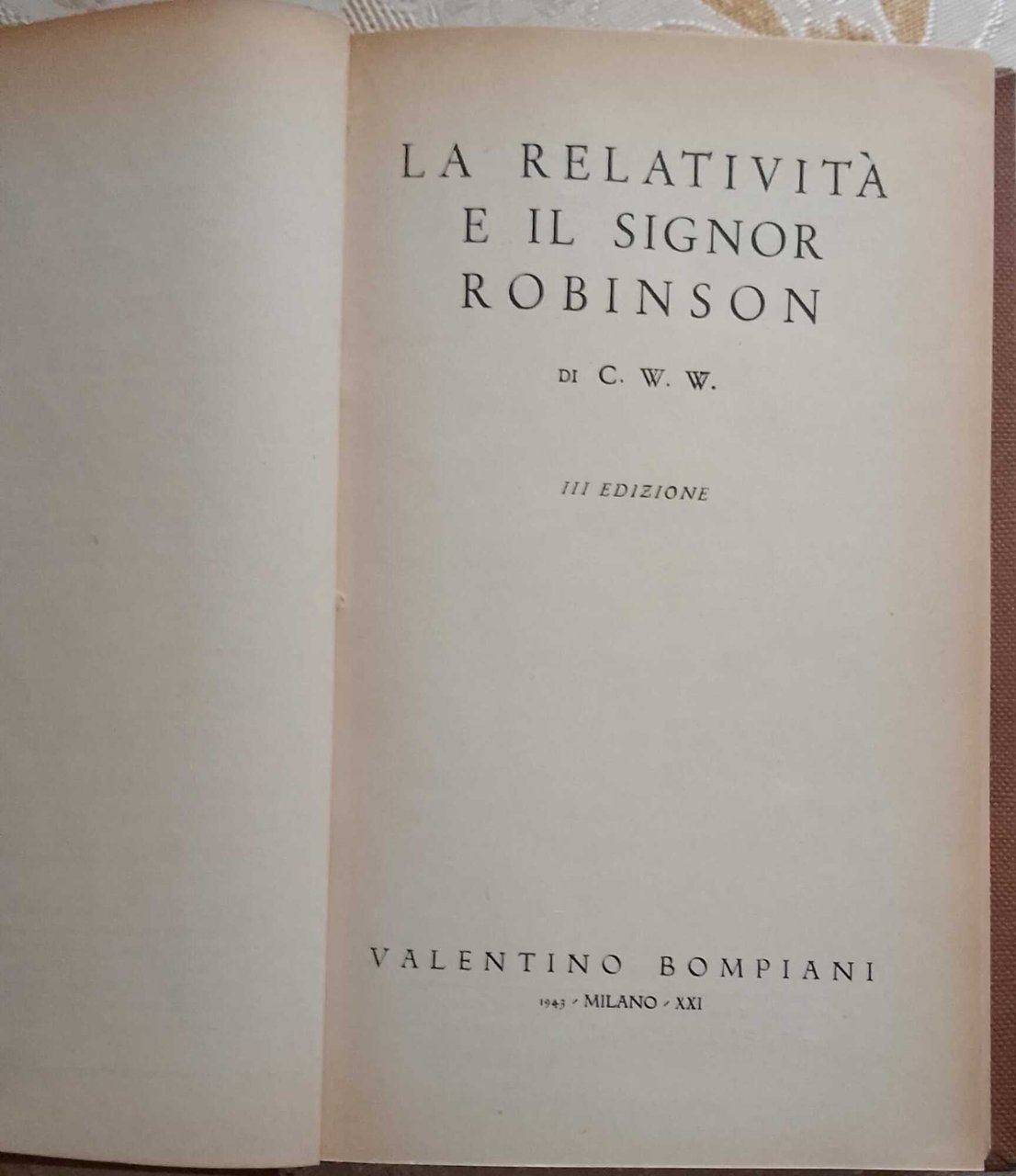 La relatività e il signor Robinson | Immagine principale
