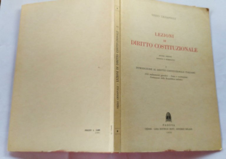Lezioni di diritto costituzionale I intrudzione al diritto costituzionale italiane