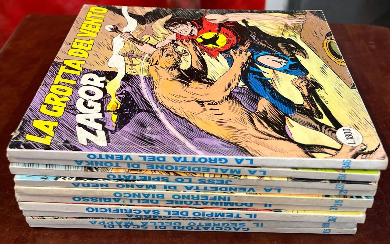Lotto 10 fumetti Zagor (n^ 305-309-310-316-318-319-320-333-334-346).