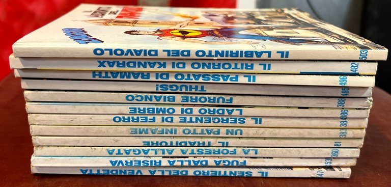 Lotto 12 fumetti Zagor (n^ 347-353-360-381-383-384-386-388-482-495-496-503).
