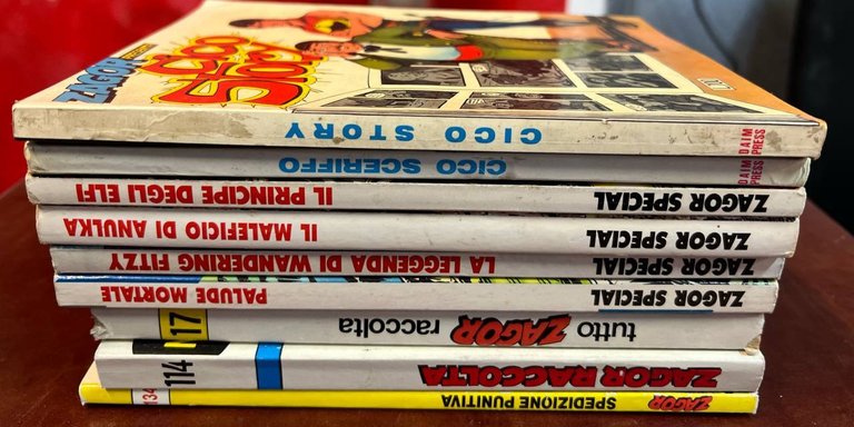 Lotto 9 fumetti vari Zagor (titoli contenuti in descrizione).