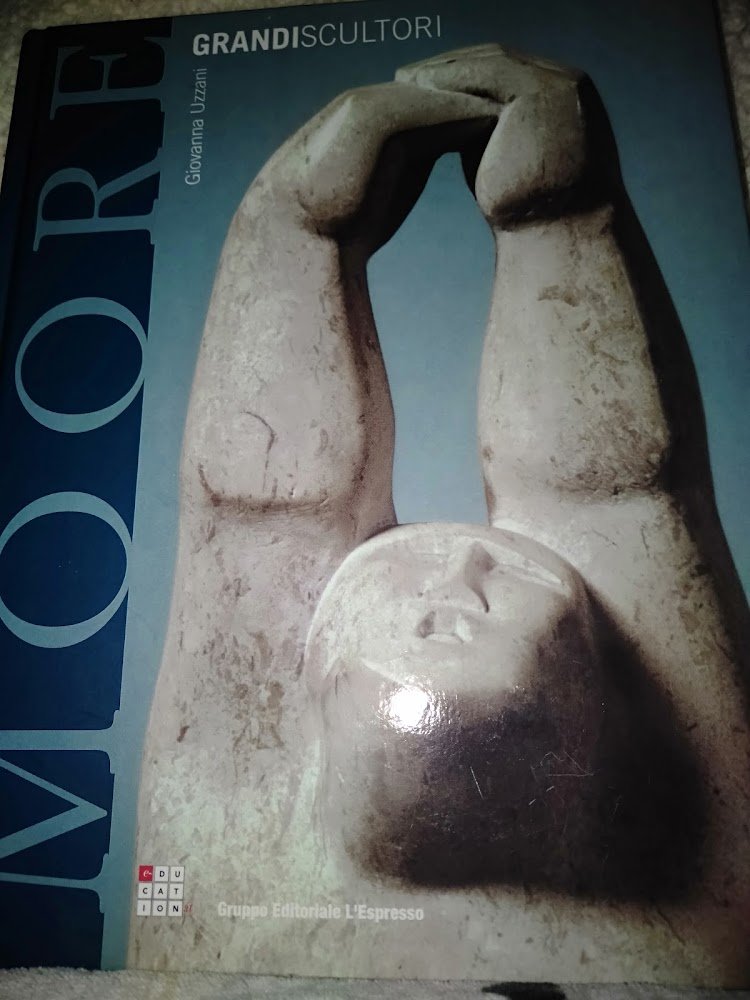 Moore | Immagine principale