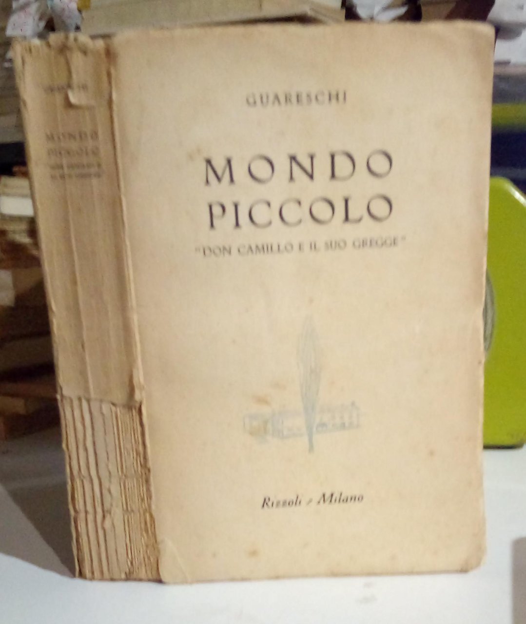 Piccolo mondo "Don Camillo e il suo gregge". AUTOGRAFATO.