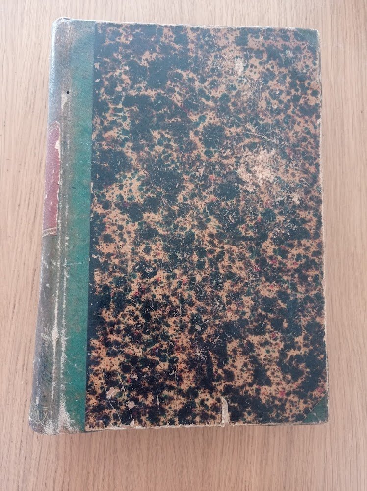 Raccolta di leggi in oggetti comunali, sanitari e di sfratto