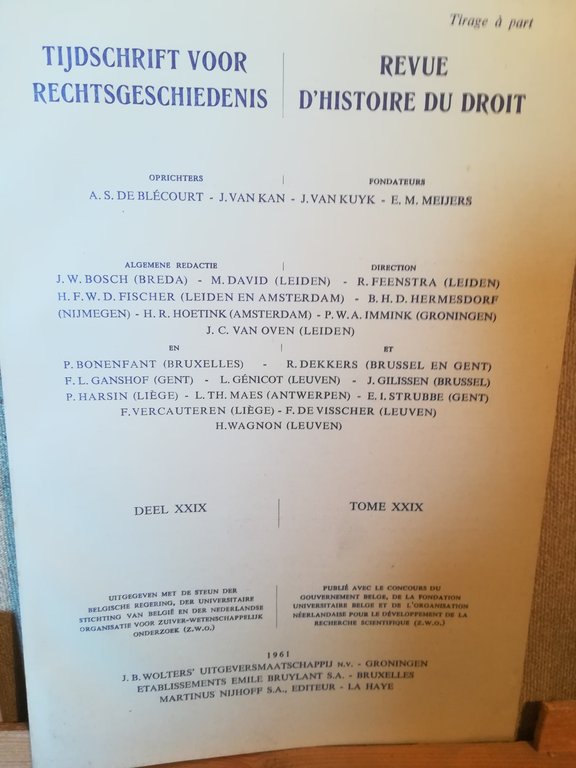Revue d'histore du droit. Pietro de Francisci, Primordia civitatis (1959).