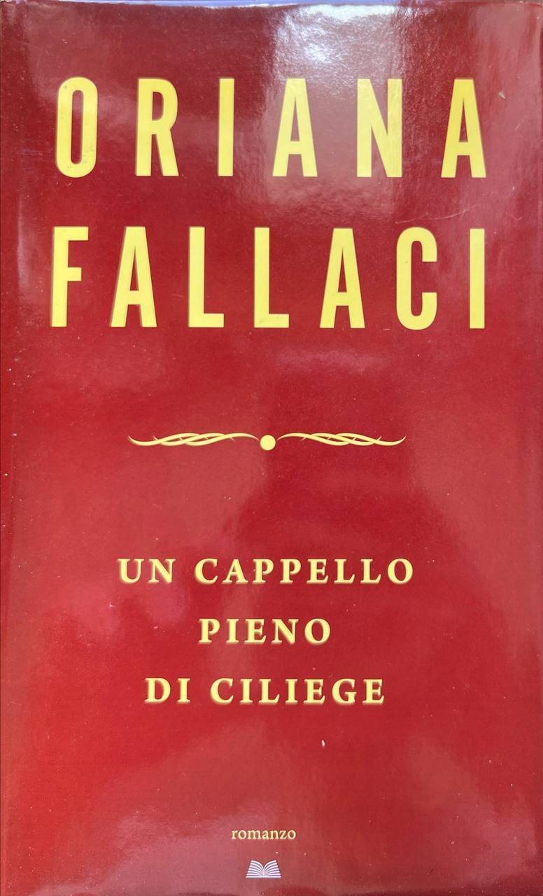 Un cappello pieno di ciliegie. | Immagine principale