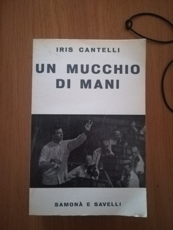 Un mucchio di mani | Immagine Gallery 2