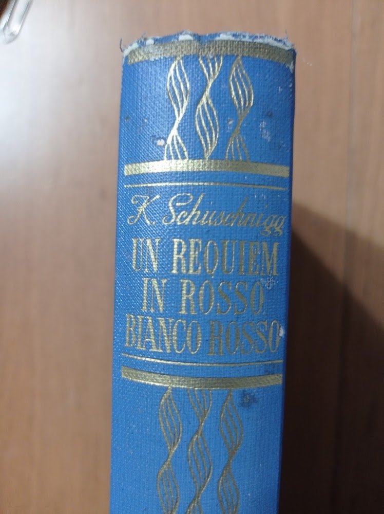 Un requiem in rosso - bianco - rosso | Immagine principale