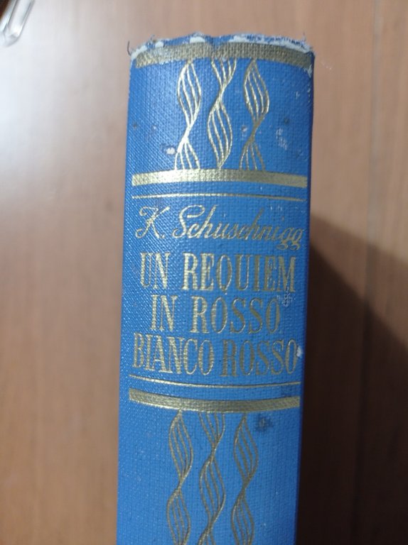 Un requiem in rosso - bianco - rosso | Immagine Gallery 2