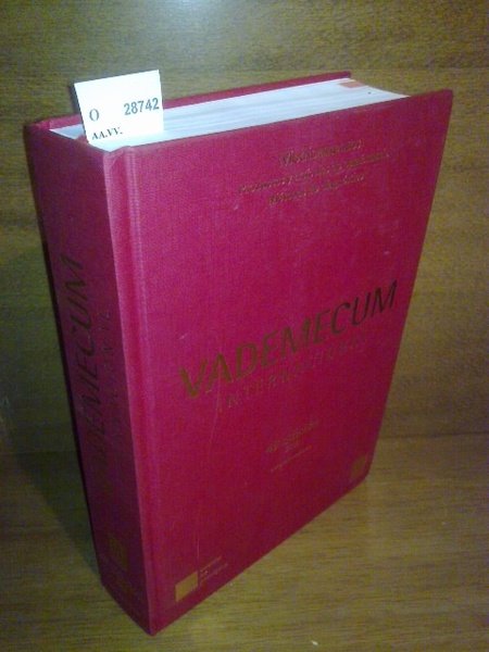 VADEMECUM INTERNACIONAL. 12. GUIA FARMACOLOGICA. Todos los principios activos comercializados …