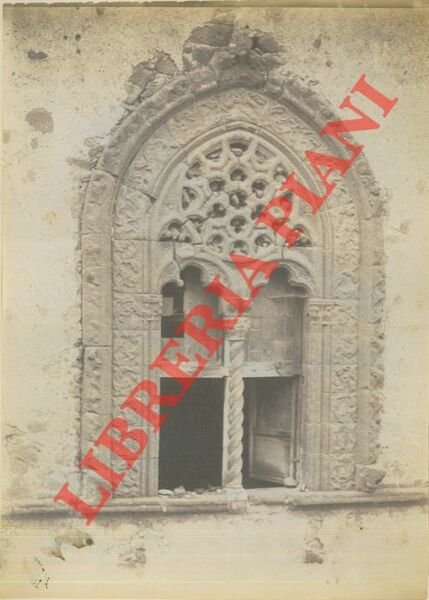 Finestre, bifore, ecc.