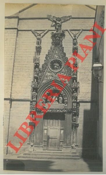 Porte, portali, ecc. di edifici sacri o civili, storici, antichi-