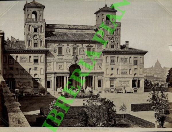 Roma. Facciata di Villa Medici.