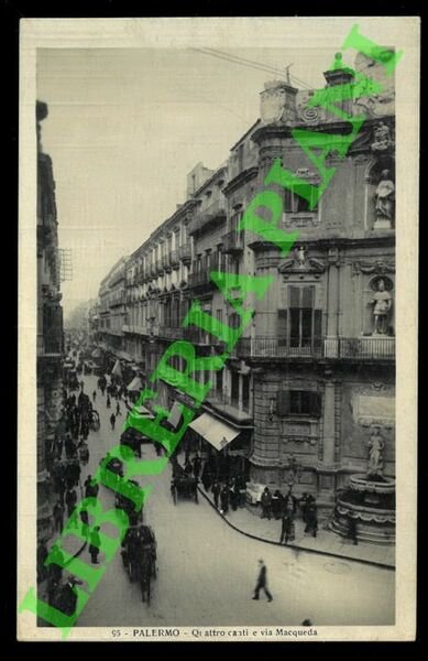 Palermo. Quattro canti e via Macqueda.