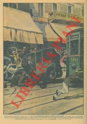 Incidente in pieno corso: un'auto pubblica urtata da un tramwai …