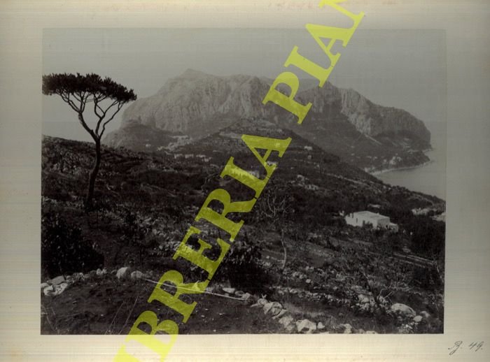 Capri. Panorama del Monte Solaro dalle rovine di Tiberio.