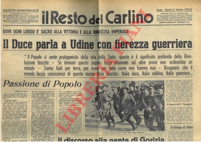 Il Duce parla a Udine con fierezza guerriera.