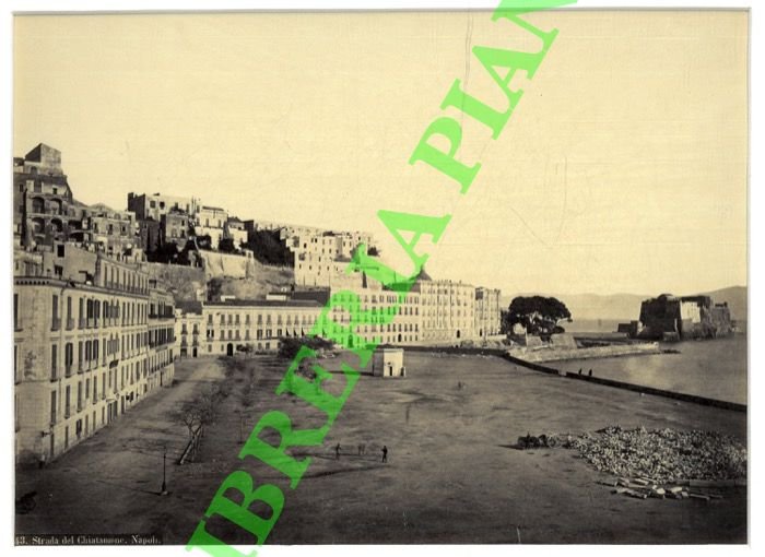 Napoli. Strada del Chiatamone.