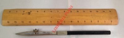 Righello in legno e porta mine per compasso