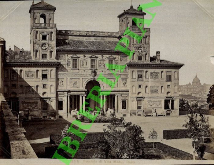 Roma. Facciata di Villa Medici.