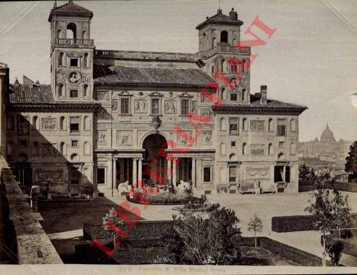 Roma. Facciata di Villa Medici.