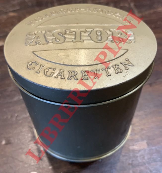 Scatola metallica sigarette "Waldorf-Astoria. Astor"