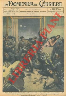 Una motocicletta entra in piena corsa in un caffè travolgendo …