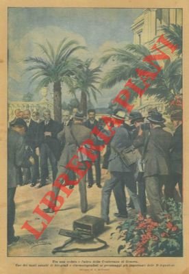 Uno dei tanti assalti dei fotografi per carpire immagini delle …