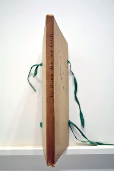 Un drame dans une carafe. Dessins par Louis Leloir.