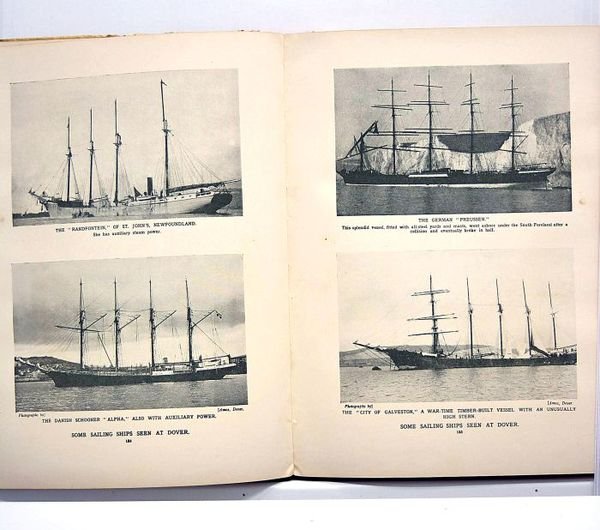 The wonder Book of Ships. With twelve colour plates and …