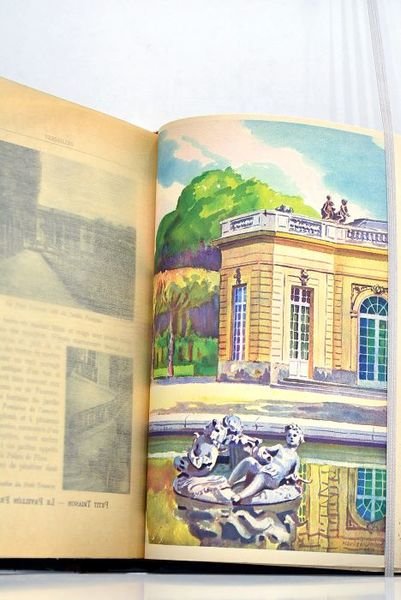 Versailles. Aquarelles de Maurice de Lambert. Ouvrage orné de 232 …