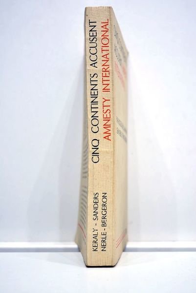 Cinq continents accusent Amnesty International.