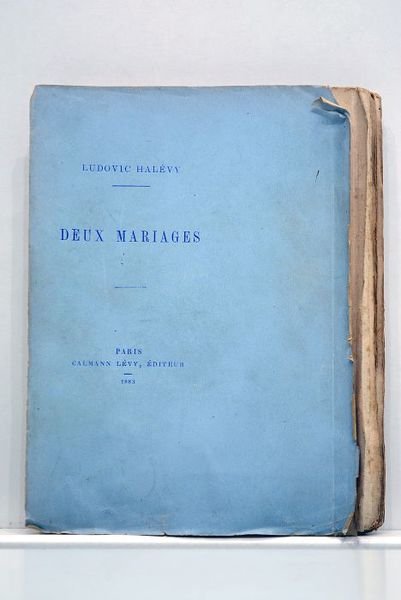 Deux mariages. Un grand mariage, un mariage d'amour.