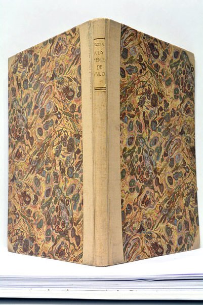 A la Vénus de Milo.