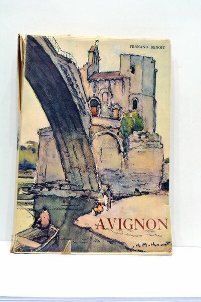 Avignon au double visage.