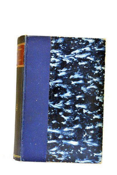 Le saint. Traduit de l'Italien par C.Hérelle.