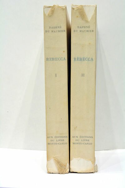 Rebecca. Traduit de l'anglais par Denise Van Moppès.