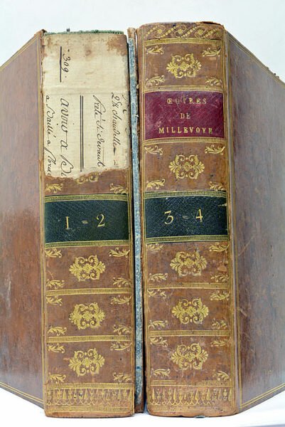 Oeuvres complètes dédiées au Roi, et ornées d'un beau portrait.