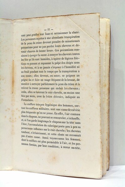 Higiène médicale des cheveux et de la barbe. Comprenant l'Histoire …