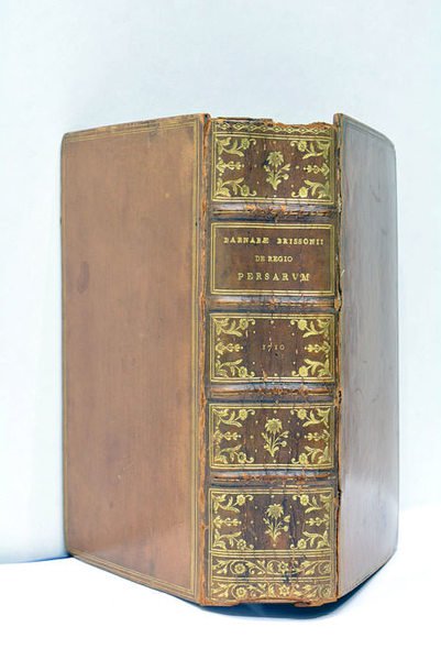 De Regio Persarum Principatu Libri tres. Post Cl. Silburgii editionem, …