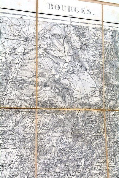 CARTE de Bourges. Gravée: le trait par Thuillier, la lettre …