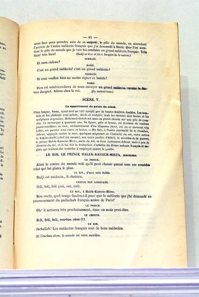 COUR (La) de Téhéran ou Ne Réveillez pas le Chat …
