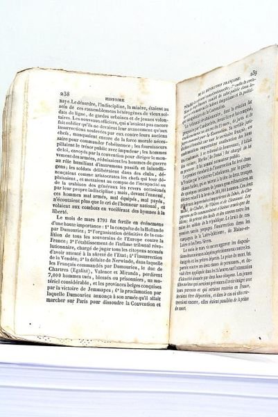 Histoire de la Révolution Française, d'après Lacretelle, Dulaure, Montgaillard, Thiers, …