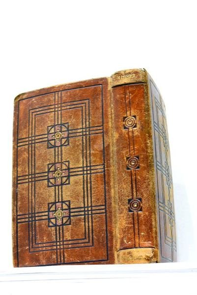 Aux sources de la Force. Missel Vespéral. Missel quotidien, extraits …