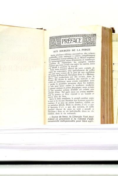 Aux sources de la Force. Missel Vespéral. Missel quotidien, extraits …