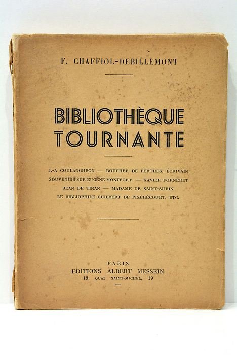Bibliothèque tournante.