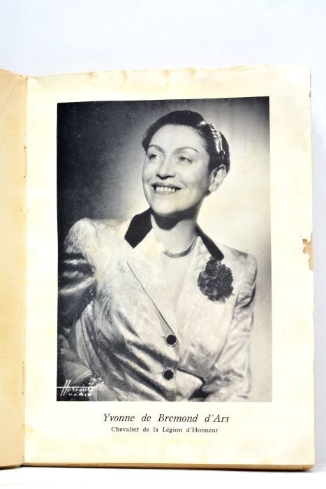 C'est arrivé en plein Paris. Passionnante aventure d'antiquaire.