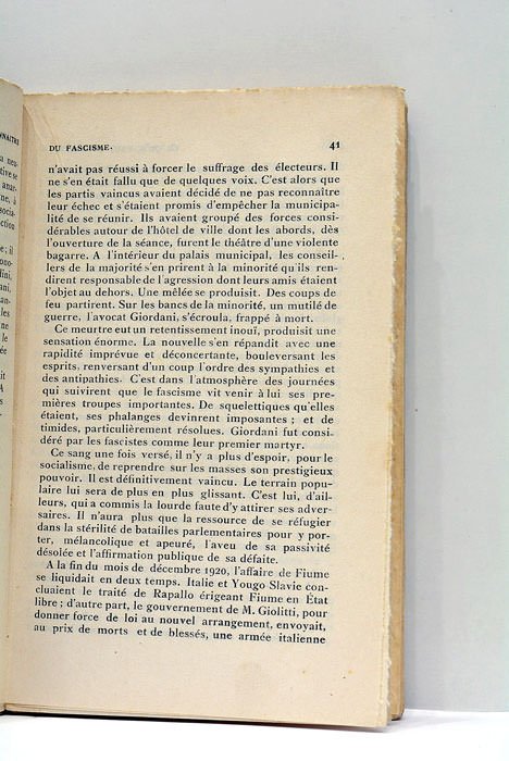 Ce qu'il faut connaître du fascisme. Origines et tendances.