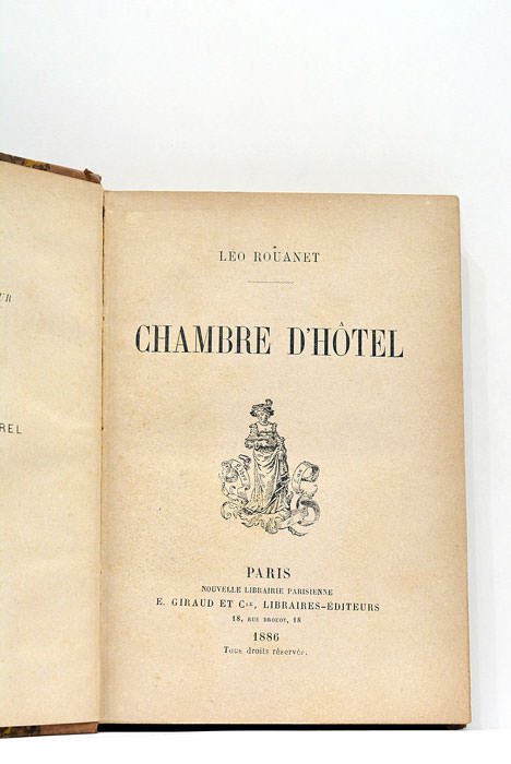 Chambre d'hôtel.